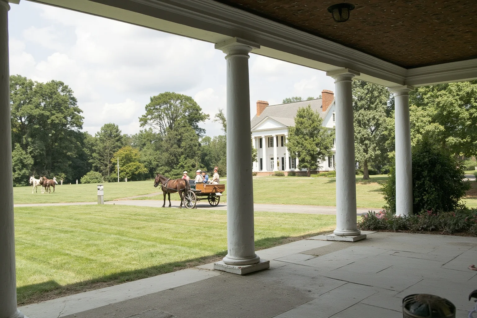14 Presidents Who Never Served in the Military (And 10 Who Did) 4 An 18th-century Virginia governor's estate with columned porch, horse-drawn carriage in the distance, no military figures present